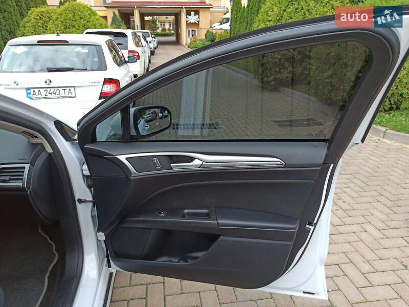 Седан Ford Fusion 2019 в Киеве