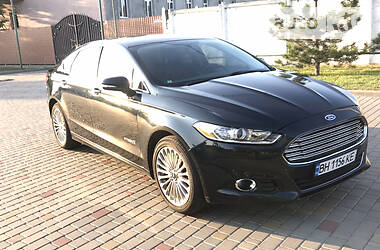 Седан Ford Fusion 2013 в Измаиле