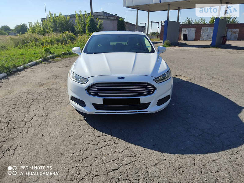 Седан Ford Fusion 2015 в Покровську