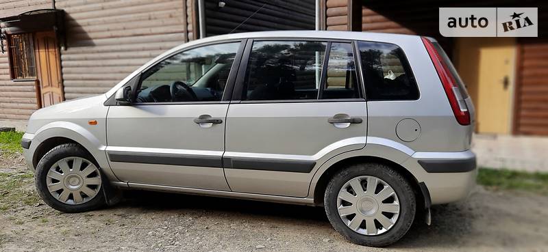 Універсал Ford Fusion 2008 в Косові