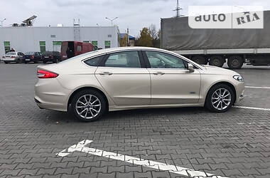 Седан Ford Fusion 2017 в Львове