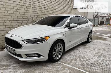 Седан Ford Fusion 2016 в 