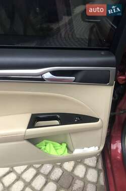 Седан Ford Fusion 2014 в 