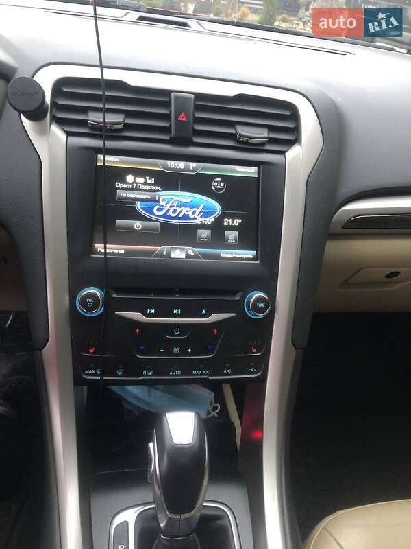 Седан Ford Fusion 2014 в Львове