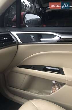 Седан Ford Fusion 2014 в Львове