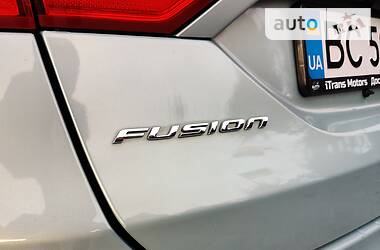 Седан Ford Fusion 2013 в Стрые