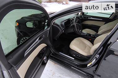 Седан Ford Fusion 2015 в 