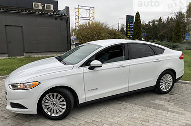 Седан Ford Fusion 2013 в Днепре