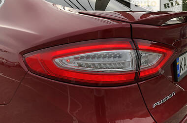 Седан Ford Fusion 2014 в 