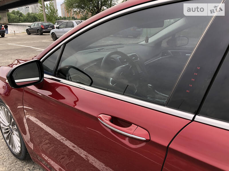 Седан Ford Fusion 2014 в Киеве