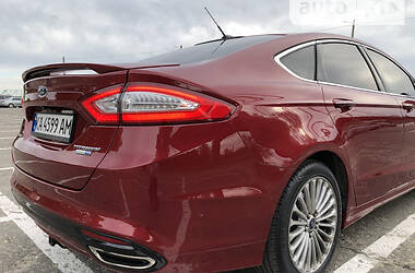 Седан Ford Fusion 2014 в 