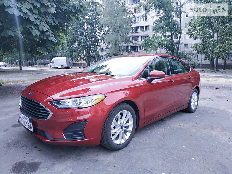 Седан Ford Fusion 2019 в Киеве