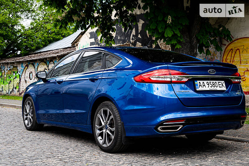 Седан Ford Fusion 2016 в Луцке