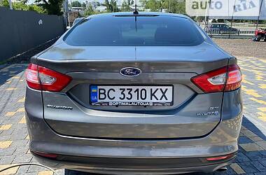 Седан Ford Fusion 2014 в 