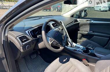 Седан Ford Fusion 2014 в 