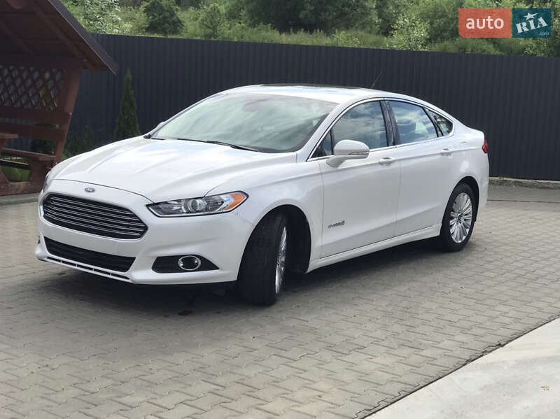 Седан Ford Fusion 2013 в Виноградове