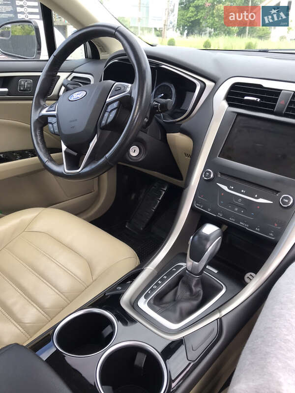 Седан Ford Fusion 2013 в Виноградове