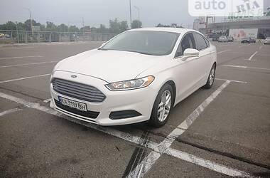 Седан Ford Fusion 2013 в 