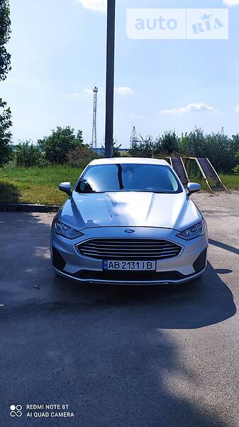 Ford Fusion s
