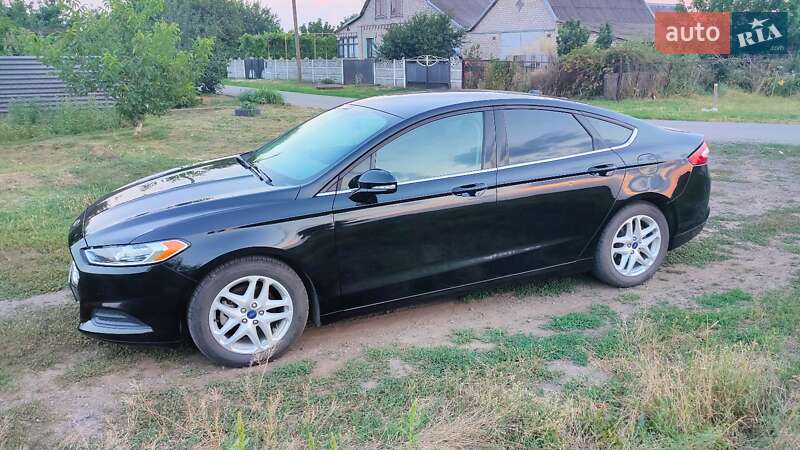 Седан Ford Fusion 2015 в Кривом Роге