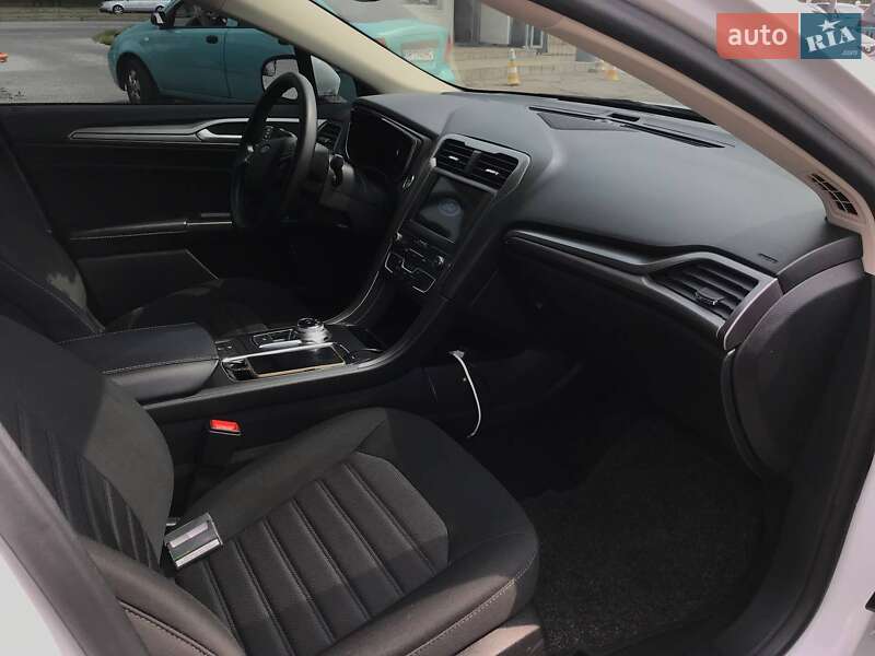 Седан Ford Fusion 2019 в Киеве