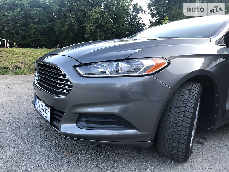 Седан Ford Fusion 2013 в Ивано-Франковске