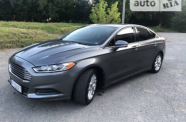 Седан Ford Fusion 2013 в 