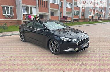 Седан Ford Fusion 2017 в 
