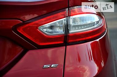 Седан Ford Fusion 2015 в 