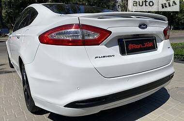 Седан Ford Fusion 2016 в 