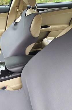 Седан Ford Fusion 2013 в 