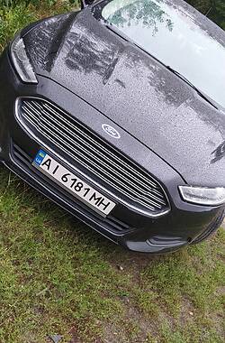 Седан Ford Fusion 2013 в 