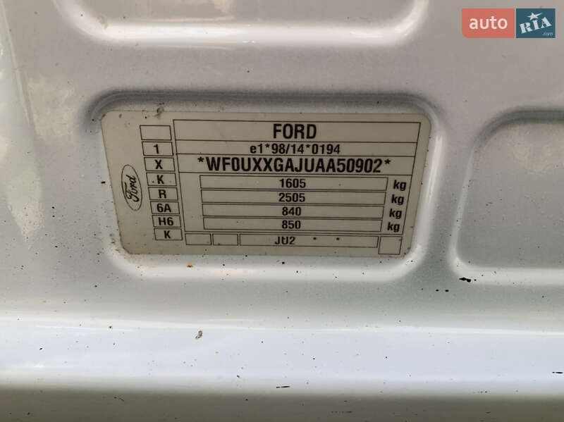 Хэтчбек Ford Fusion 2010 в 