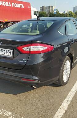 Седан Ford Fusion 2013 в 