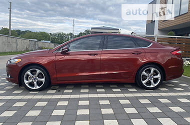 Седан Ford Fusion 2014 в Стрию