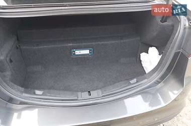 Седан Ford Fusion 2017 в 