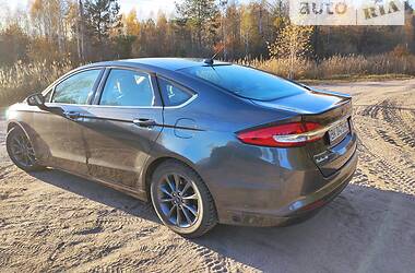 Седан Ford Fusion 2017 в Сарнах