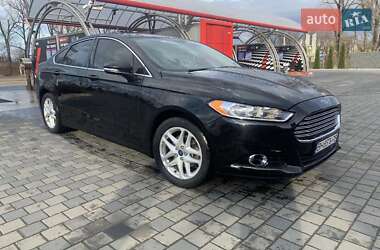 Седан Ford Fusion 2013 в Самборе