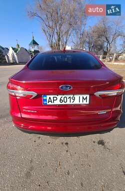 Седан Ford Fusion 2019 в 