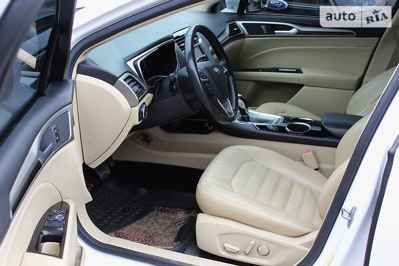 Седан Ford Fusion 2012 в Одесі