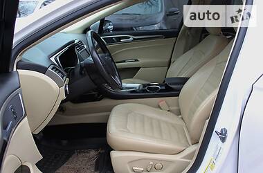 Седан Ford Fusion 2012 в 