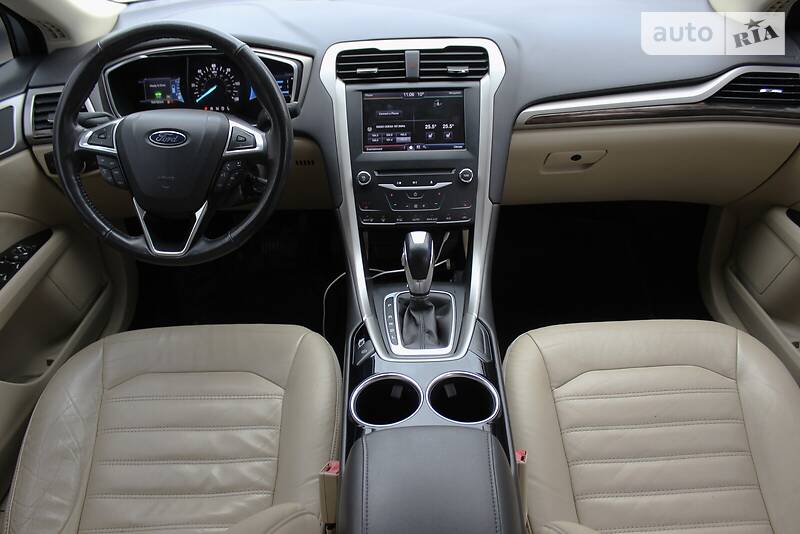 Седан Ford Fusion 2012 в Одесі