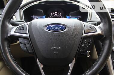 Седан Ford Fusion 2012 в 