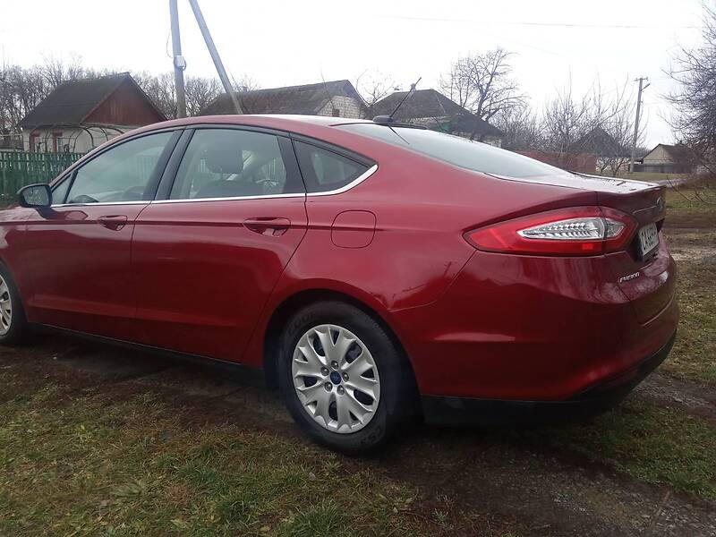 Седан Ford Fusion 2013 в Черкассах