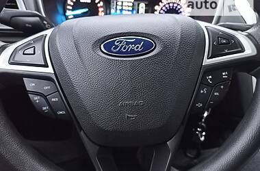 Седан Ford Fusion 2015 в Житомирі