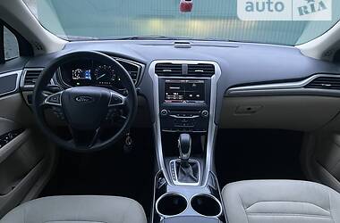 Седан Ford Fusion 2013 в Кременчуці