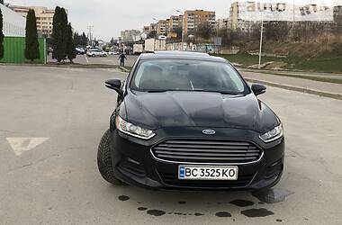 Седан Ford Fusion 2013 в Львове