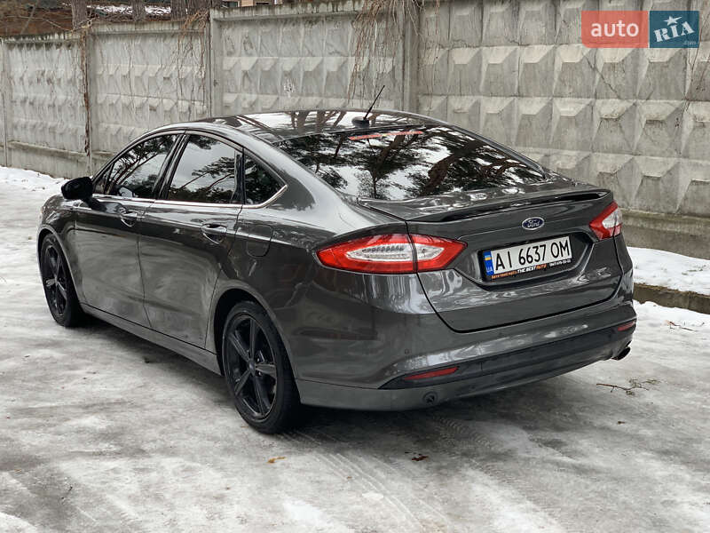 Седан Ford Fusion 2015 в Жовтих Водах