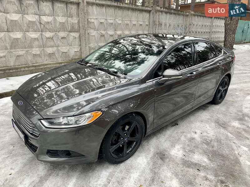 Седан Ford Fusion 2015 в Жовтих Водах