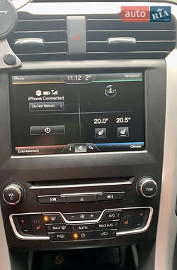 Седан Ford Fusion 2015 в 